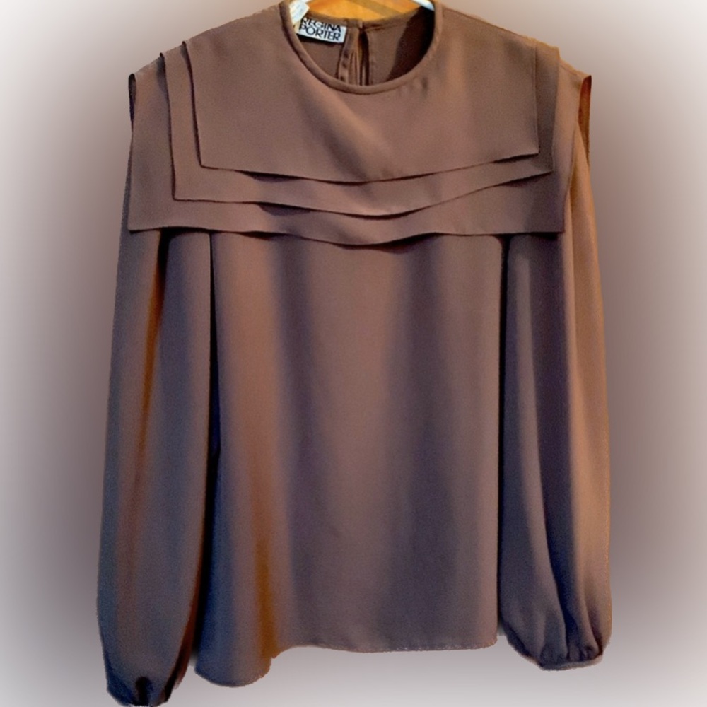 Regina Porter size 14 taupe crepe polyester long sleeves